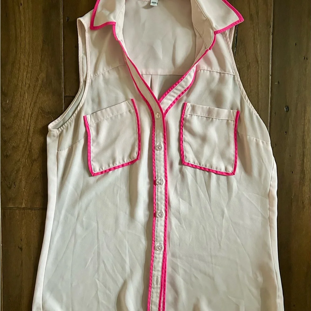 Express Pink Buttoned Blouse - Picture 2 of 3